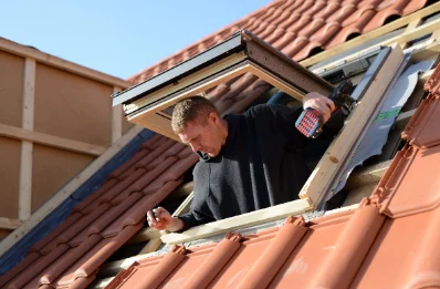 Pose de fenêtres de toit Velux à Pontigny